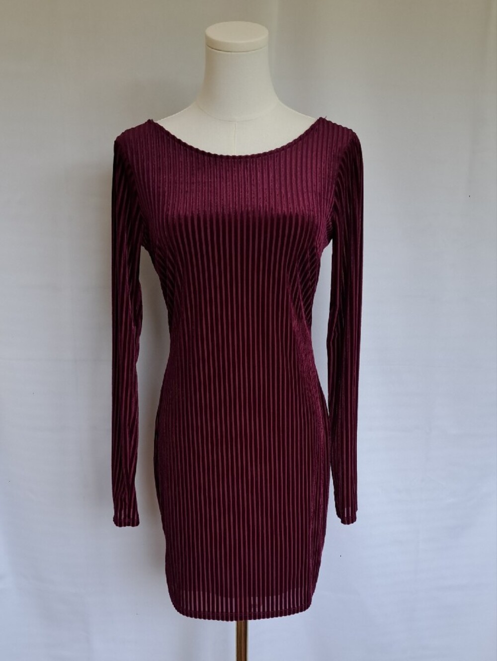 Long Sleeve Ribbed Velvet Dress in Deep Wine Witchy Whimsy Goth Alt 90s Vixen M